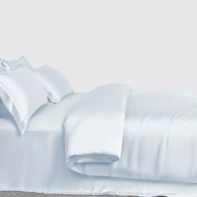 Alice Blue 3 PCS 22 Momme Mulberry Silk Duvet Cover Set UK Alice Blue 3 PCS 22 Momme Mulberry Silk Duvet Cover Set UK