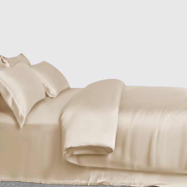 Beige 3 PCS 22 Momme Mulberry Silk Duvet Cover Set UK Beige 3 PCS 22 Momme Mulberry Silk Duvet Cover Set UK