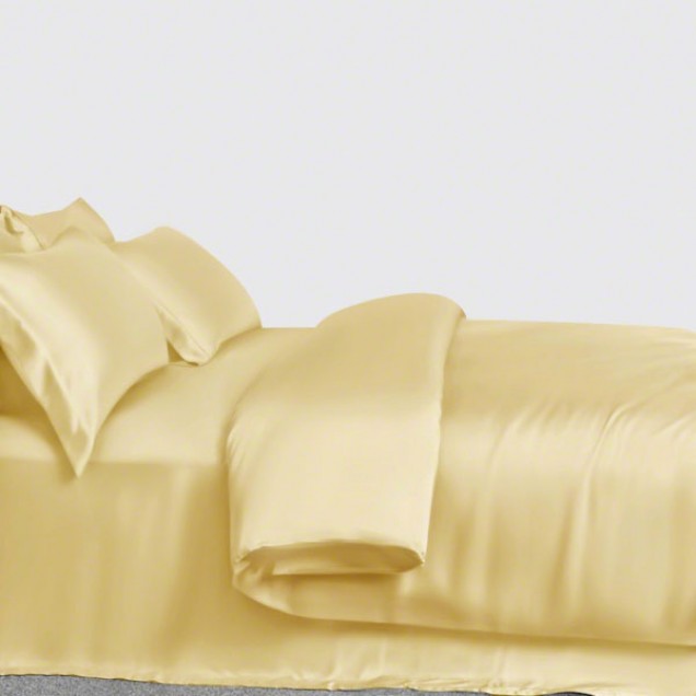Gold 3 PCS 22 Momme Mulberry Silk Duvet Cover Set UK Gold 3 PCS 22 Momme Mulberry Silk Duvet Cover Set UK
