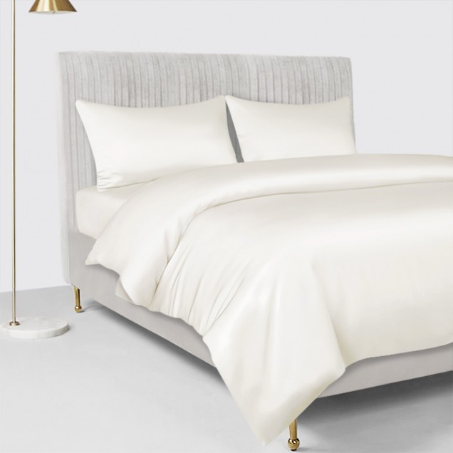 Ivory 22 Momme Mulberry Silk Duvet Cover UK Ivory 22 Momme Mulberry Silk Duvet Cover UK
