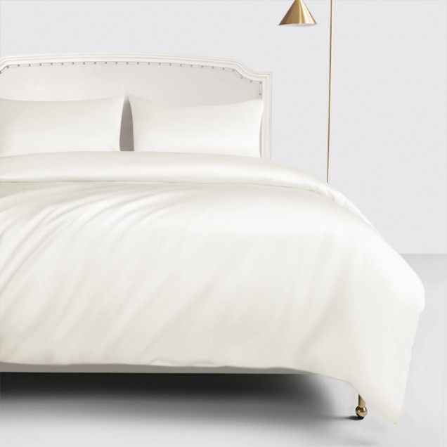 Ivory 22 Momme Mulberry Silk Duvet Cover UK Ivory 22 Momme Mulberry Silk Duvet Cover UK