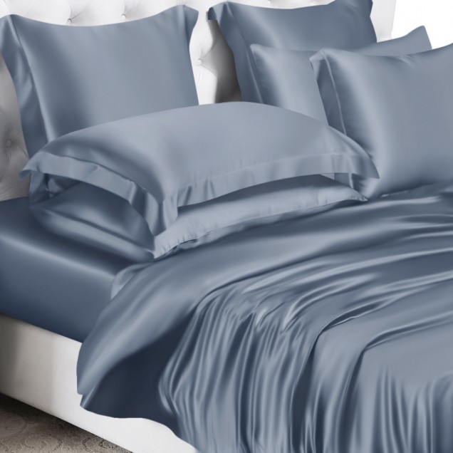 Misty Blue 22 Momme Mulberry Silk Duvet Cover UK Misty Blue 22 Momme Mulberry Silk Duvet Cover UK
