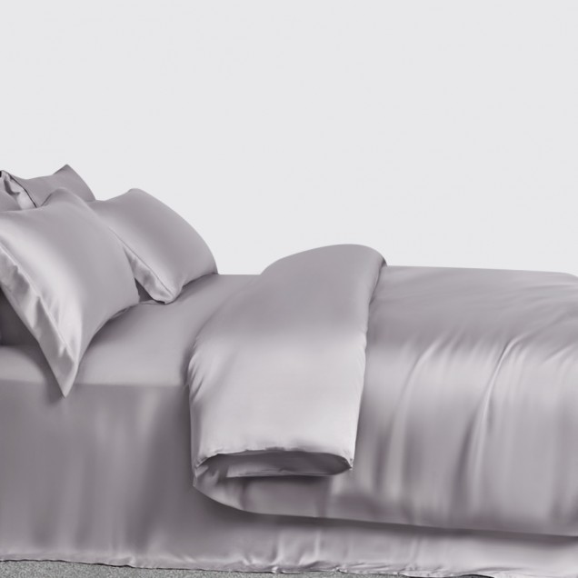 Silver 3 PCS 22 Momme Mulberry Silk Duvet Cover Set UK Silver 3 PCS 22 Momme Mulberry Silk Duvet Cover Set UK