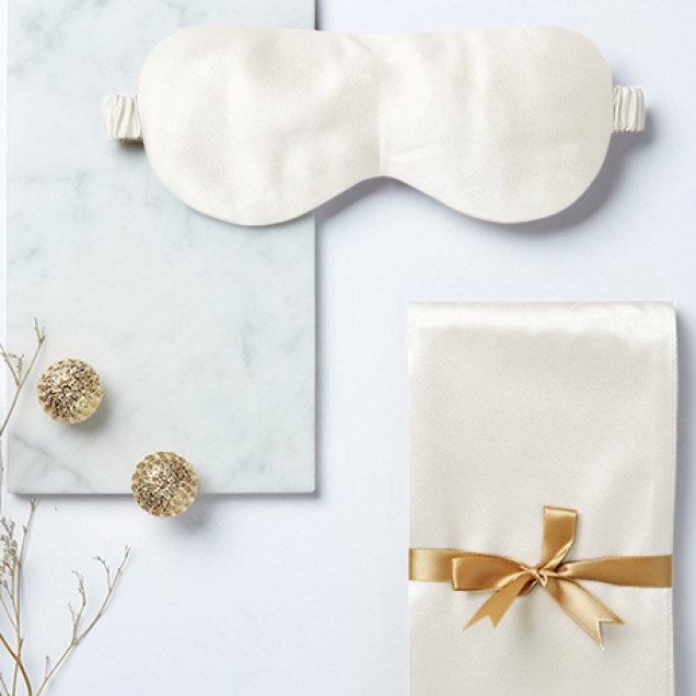 Two Piece Silk Gift Set Ivory Pillowcase & Eye Mask UK Two Piece Silk Gift Set Ivory Pillowcase & Eye Mask UK