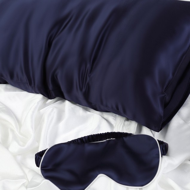 Two Piece Silk Gift Set Navy Pillowcase & Eye Mask UK Two Piece Silk Gift Set Navy Pillowcase & Eye Mask UK